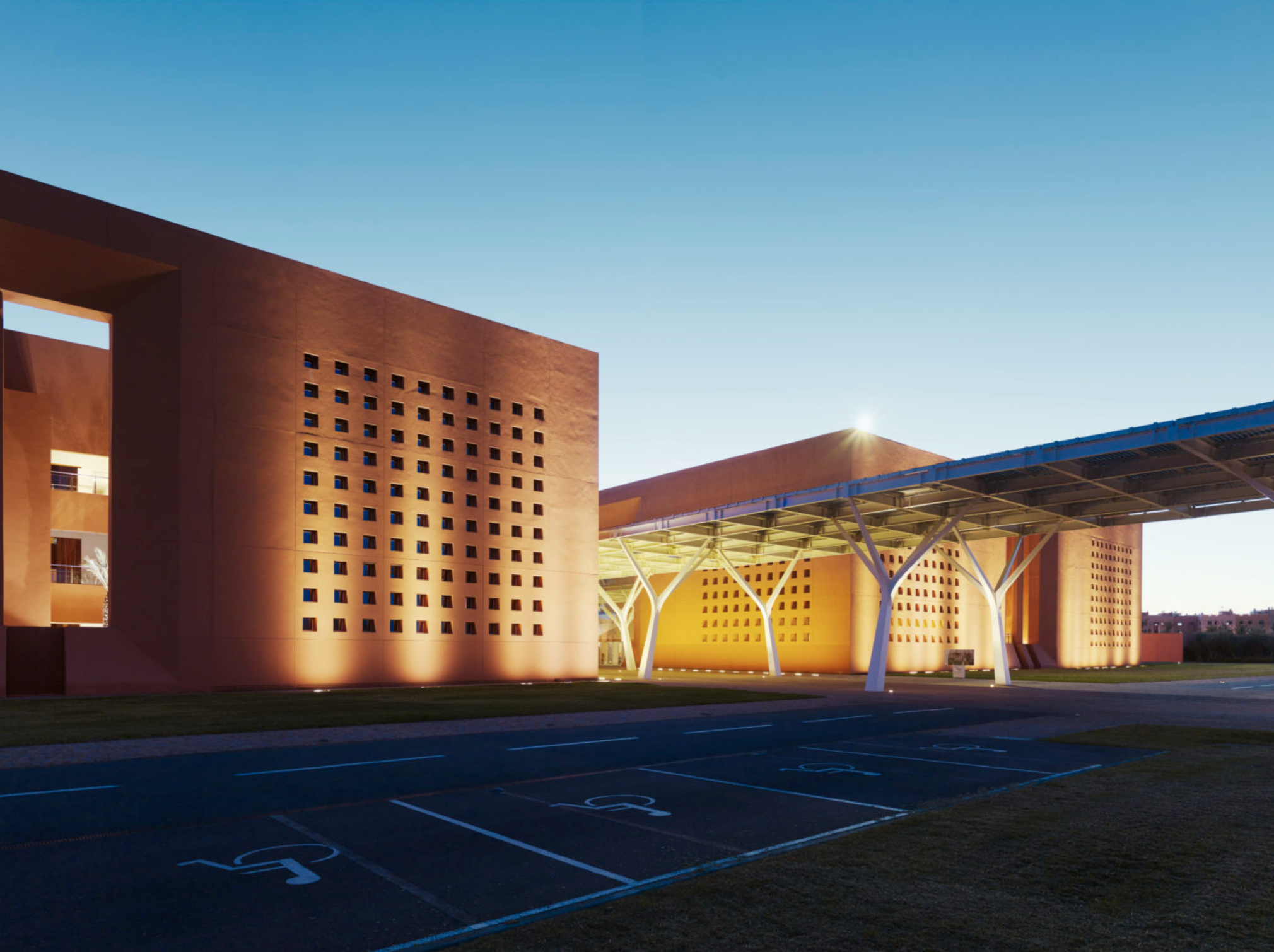 Teaching Data Science at UM6P